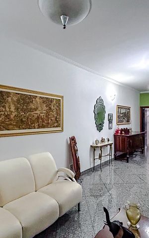 Casa à venda com 160m², 4 quartos e 2 vagasSala
