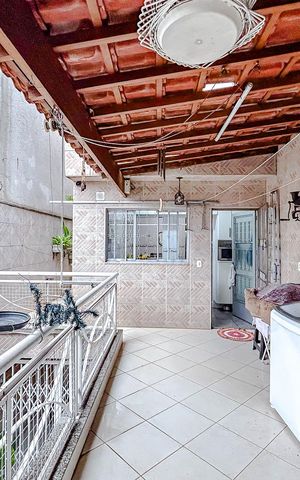 Casa à venda com 160m², 4 quartos e 2 vagasÁrea gourmet