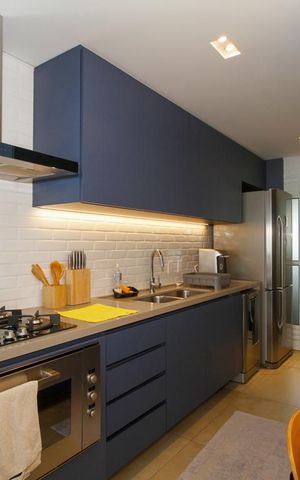 Apartamento à venda com 151m², 2 quartos e 3 vagas Apartamento à venda com 151m², 2 quartos e 3 vagasCozinha