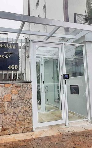 Apartamento à venda com 73m², 2 quartos e 1 vagaFachada e portaria