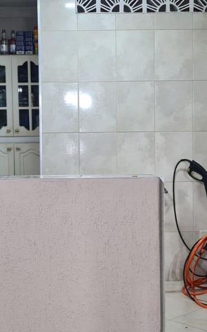 Casa à venda com 275m², 3 quartos e 2 vagas Casa à venda com 275m², 3 quartos e 2 vagasÁrea externa