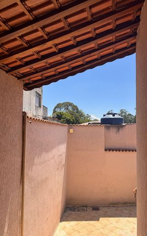 Casa à venda com 275m², 3 quartos e 2 vagas Casa à venda com 275m², 3 quartos e 2 vagasÁrea externa