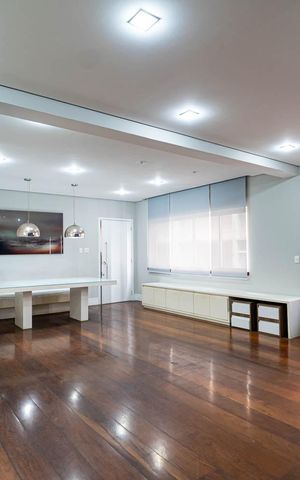 Apartamento para alugar com 135m², 2 quartos e 1 vaga Apartamento para alugar com 135m², 2 quartos e 1 vagaSala