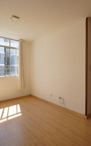 Apartamento para alugar com 75m², 2 quartos e sem vagaSala