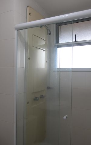 Apartamento à venda com 134m², 4 quartos e 3 vagasBanheiro da suíte 2
