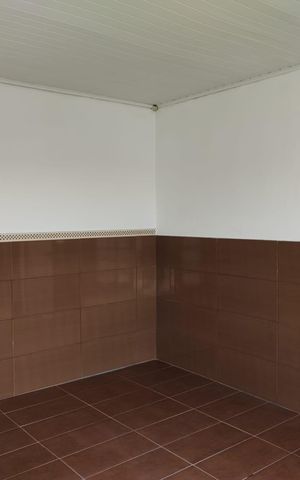 Casa à venda com 160m², 3 quartos e 2 vagas Casa à venda com 160m², 3 quartos e 2 vagasQuarto