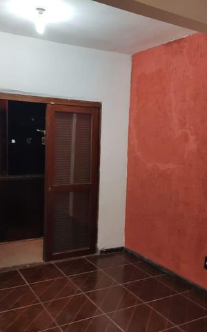 Casa à venda com 160m², 3 quartos e 2 vagas Casa à venda com 160m², 3 quartos e 2 vagasSala
