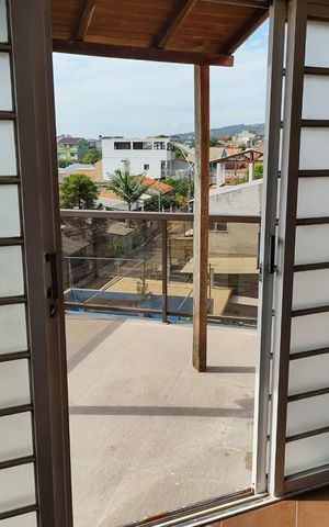 Casa à venda com 160m², 3 quartos e 2 vagas Casa à venda com 160m², 3 quartos e 2 vagasVaranda