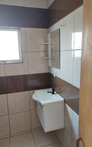 Casa à venda com 160m², 3 quartos e 2 vagas Casa à venda com 160m², 3 quartos e 2 vagasBanheiro