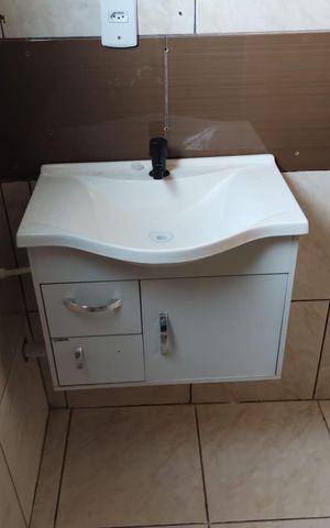 Casa à venda com 160m², 3 quartos e 2 vagas Casa à venda com 160m², 3 quartos e 2 vagasBanheiro