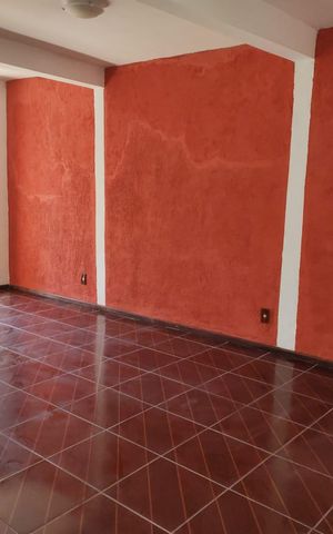 Casa à venda com 160m², 3 quartos e 2 vagas Casa à venda com 160m², 3 quartos e 2 vagasSala