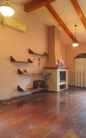 Casa à venda com 400m², 6 quartos e 2 vagasSala