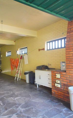 Casa à venda com 400m², 6 quartos e 2 vagasGaragem