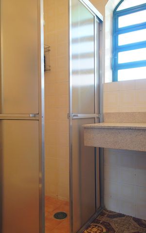 Casa à venda com 400m², 6 quartos e 2 vagasBanheiro 2