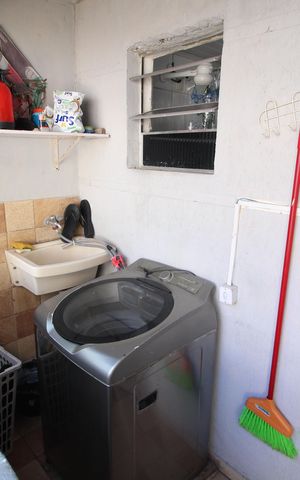 Casa de condomínio à venda com 91m², 3 quartos e 3 vagasEdícula - Área de Serviço