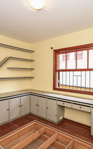 Casa à venda com 327m², 4 quartos e 2 vagasSuíte 3