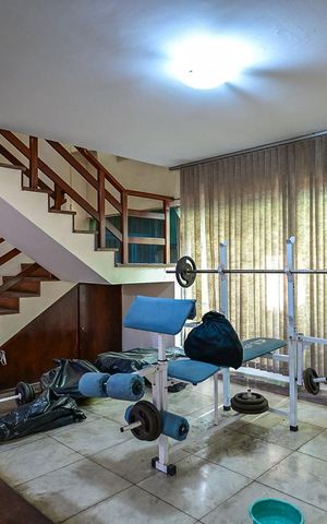 Casa à venda com 327m², 4 quartos e 2 vagasSala de Jantar