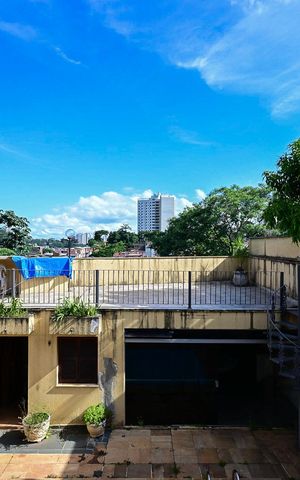 Casa à venda com 327m², 4 quartos e 2 vagasVista da Suíte 2