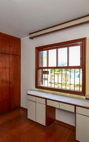 Casa à venda com 327m², 4 quartos e 2 vagasSuíte 2