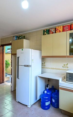 Casa à venda com 327m², 4 quartos e 2 vagasCozinha
