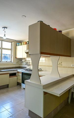 Casa à venda com 327m², 4 quartos e 2 vagasCozinha