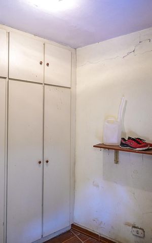 Casa à venda com 327m², 4 quartos e 2 vagasQuarto de Serviço