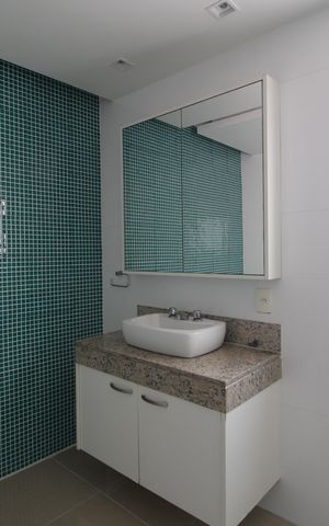 Casa de condomínio à venda com 329m², 4 quartos e 3 vagasQuarto 3 - Suíte