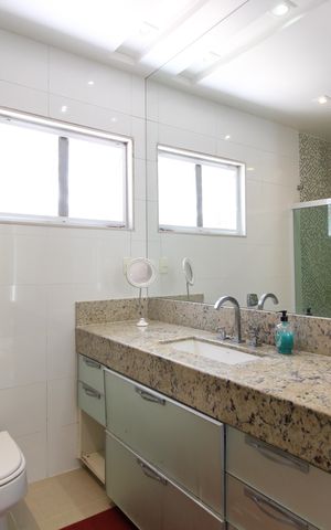 Casa de condomínio à venda com 329m², 4 quartos e 3 vagasQuarto 4 - Suíte