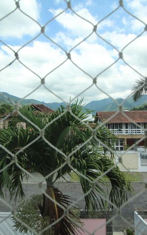 Casa de condomínio à venda com 329m², 4 quartos e 3 vagasSala 2 - Vista