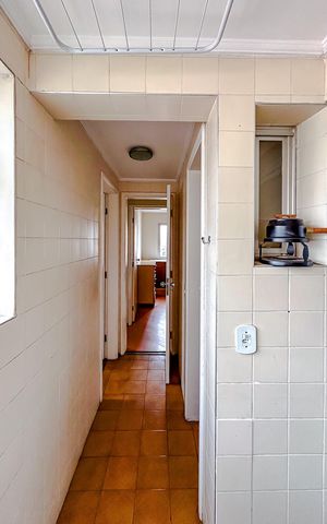 Apartamento à venda com 74m², 2 quartos e 1 vagaÁrea de Serviço
