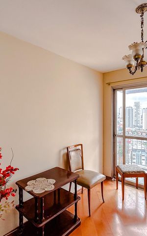 Apartamento à venda com 74m², 2 quartos e 1 vagaSala