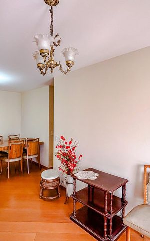 Apartamento à venda com 74m², 2 quartos e 1 vagaSala