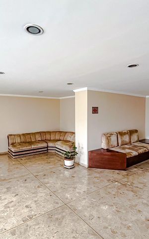 Apartamento à venda com 74m², 2 quartos e 1 vagaHall de entrada