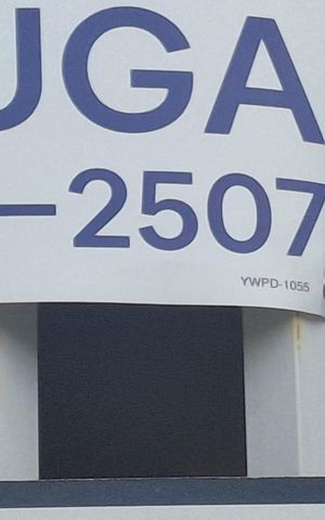 Casa à venda com 227m², 3 quartos e 4 vagas Casa à venda com 227m², 3 quartos e 4 vagasPlaca