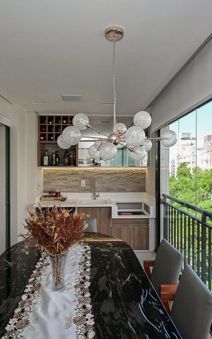 Apartamento à venda com 65m², 2 quartos e 2 vagasVaranda