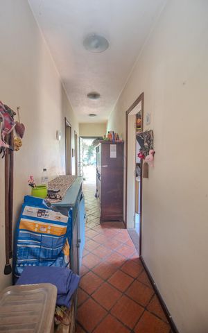 Casa para alugar com 280m², 7 quartos e 4 vagas Casa para alugar com 280m², 7 quartos e 4 vagasCorredor