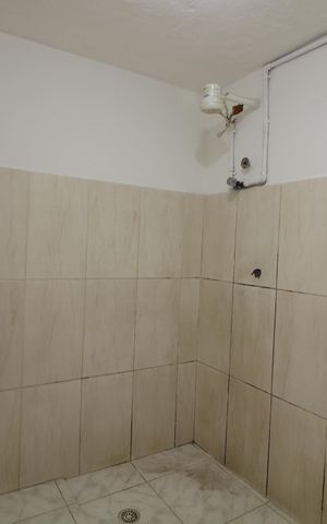 Casa para alugar com 49m², 1 quarto e sem vagaBanheiro