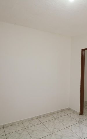 Casa para alugar com 49m², 1 quarto e sem vagaSala