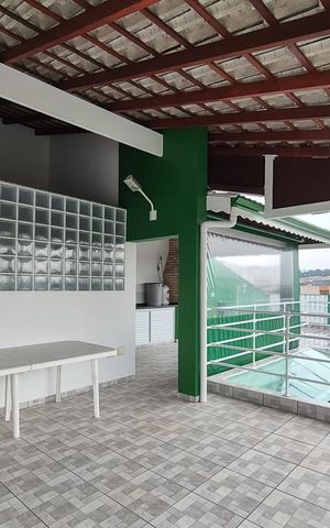 Casa à venda com 230m², 3 quartos e 2 vagas Casa à venda com 230m², 3 quartos e 2 vagasQuintal