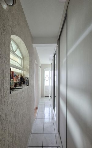 Casa à venda com 230m², 3 quartos e 2 vagas Casa à venda com 230m², 3 quartos e 2 vagasQuarto 1 - closet