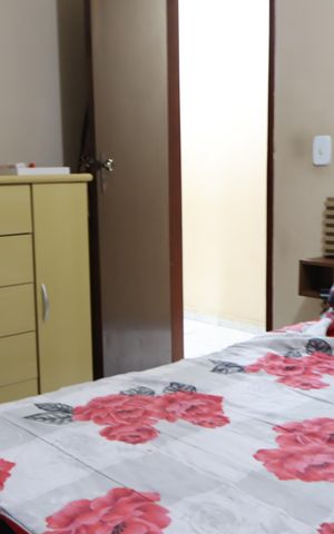 Casa à venda com 199m², 4 quartos e 2 vagasQuarto 2 da casa de cima