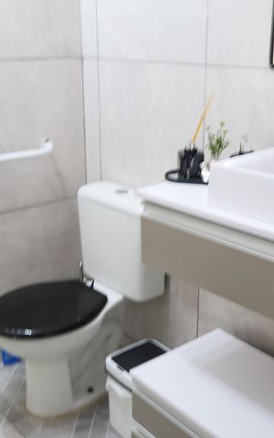 Casa à venda com 199m², 4 quartos e 2 vagasBanheiro da casa térrea