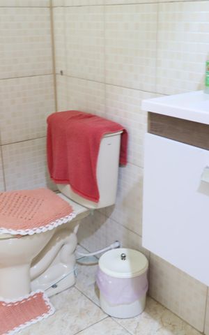 Casa à venda com 199m², 4 quartos e 2 vagasBanheiro da casa de cima