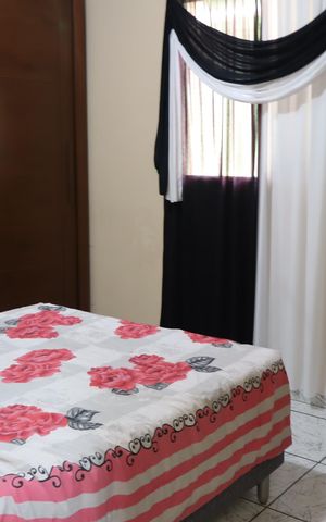 Casa à venda com 199m², 4 quartos e 2 vagasQuarto 2 da casa de cima