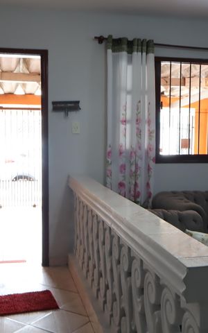 Casa à venda com 199m², 4 quartos e 2 vagasSala da casa Térrea 