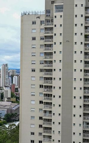 Apartamento à venda com 132m², 3 quartos e 2 vagasVista da Suíte 1