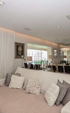 Apartamento à venda com 132m², 3 quartos e 2 vagasSala