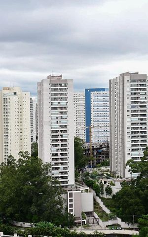 Apartamento à venda com 132m², 3 quartos e 2 vagasVista da Suíte 3