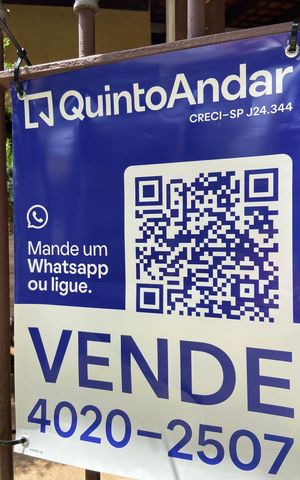 Casa à venda com 220m², 4 quartos e 2 vagas Casa à venda com 220m², 4 quartos e 2 vagasPlaca