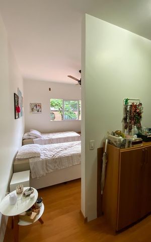 Casa à venda com 220m², 4 quartos e 2 vagas Casa à venda com 220m², 4 quartos e 2 vagassuíte 2